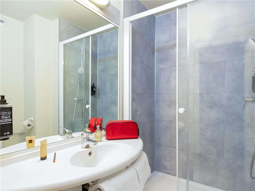 ** Hotel Ibis Budget Cavaillon France