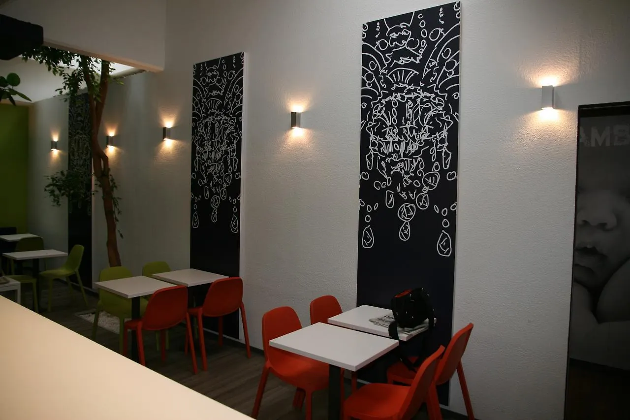 ibis budget Cavaillon 2*,